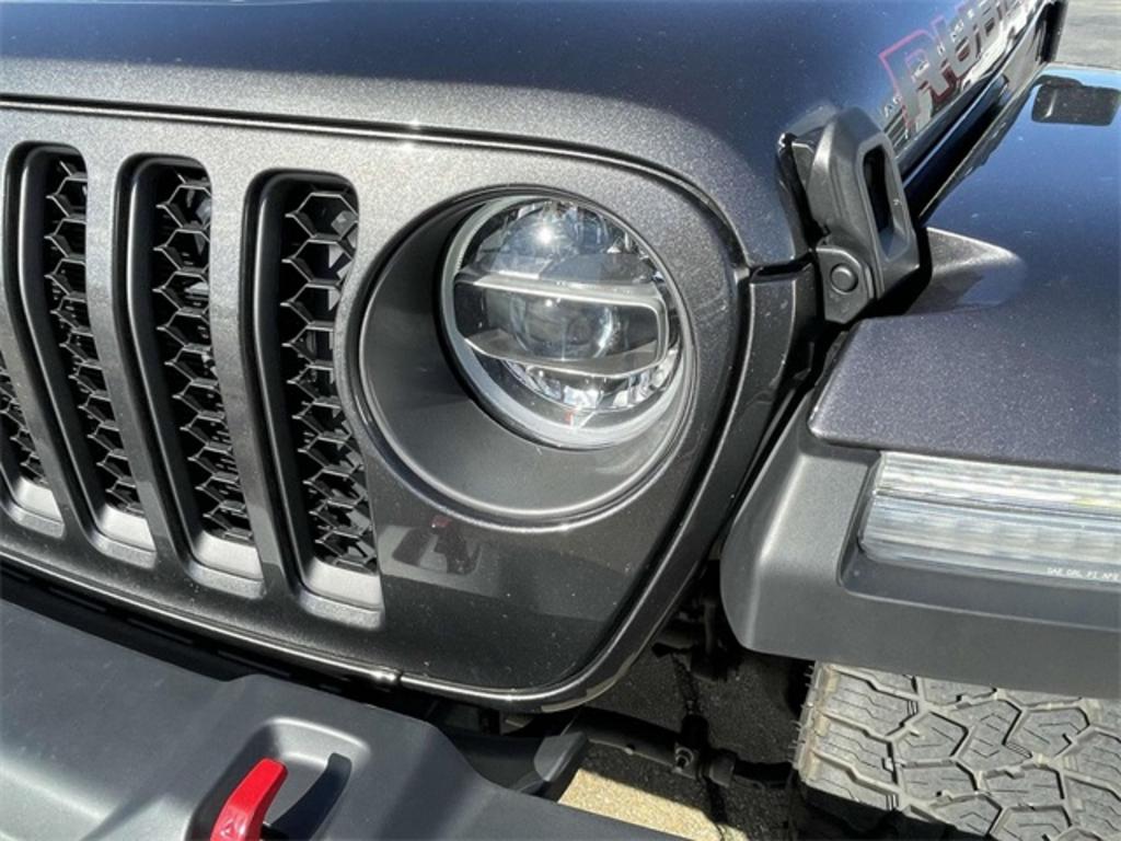 2022 Jeep Gladiator - $49,500