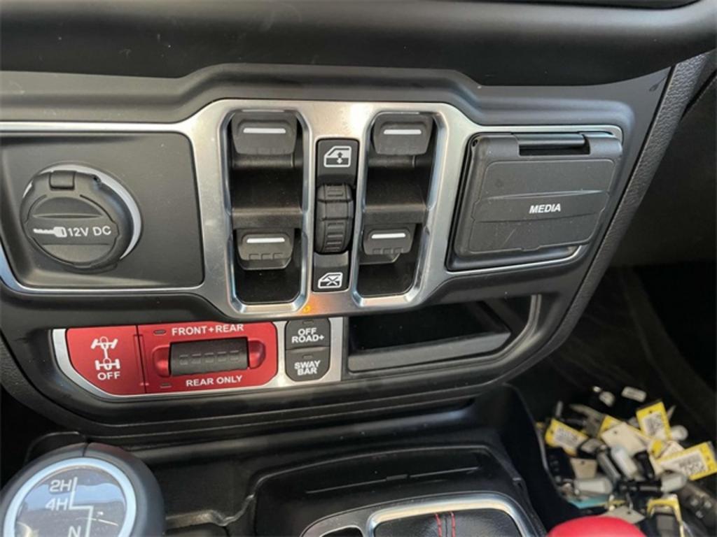 2022 Jeep Gladiator - $49,500