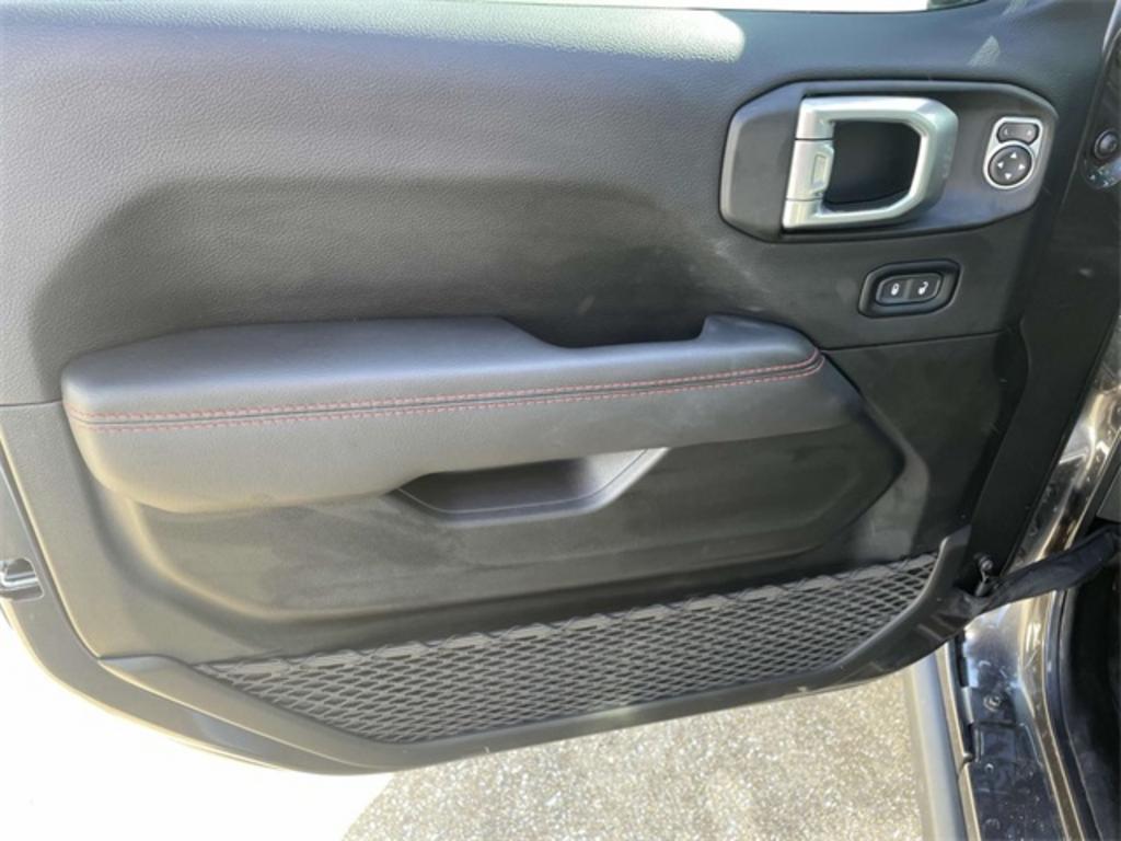 2022 Jeep Gladiator - $49,500