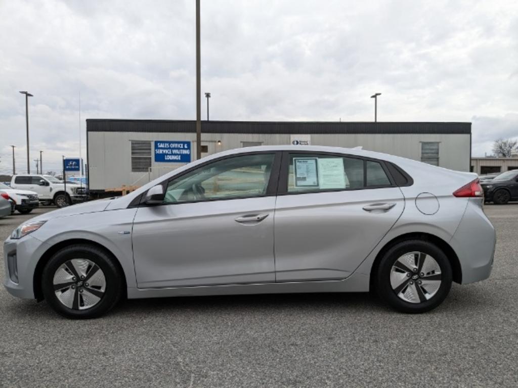 2020 Hyundai Ioniq - $19,000