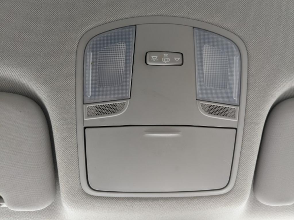 2020 Hyundai Ioniq - $19,000