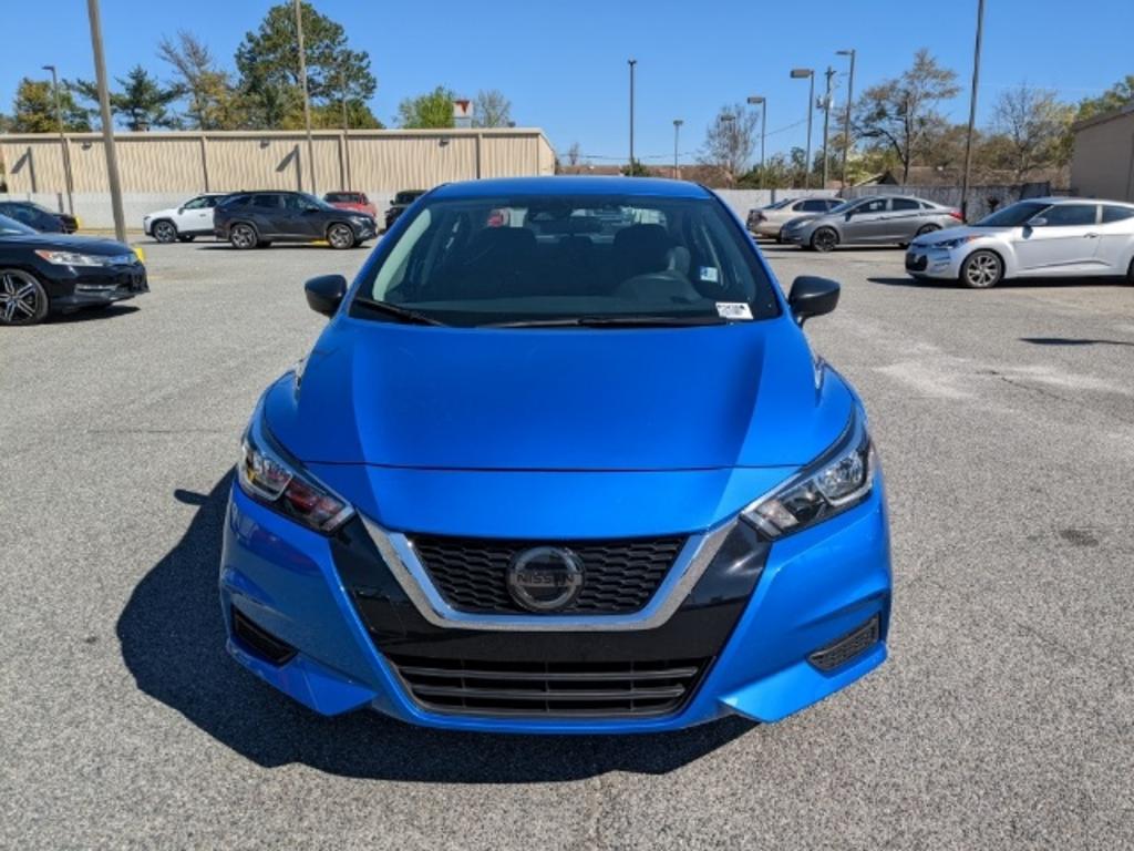2020 Nissan Versa - $17,000