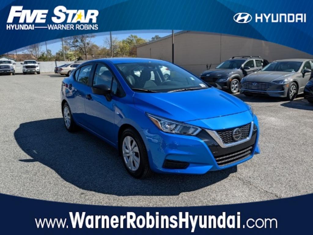 2020 Nissan Versa - $17,000