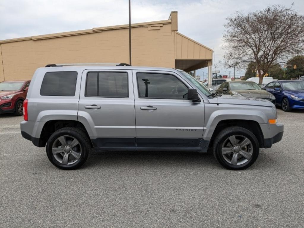 2016 Jeep Patriot - $11,500