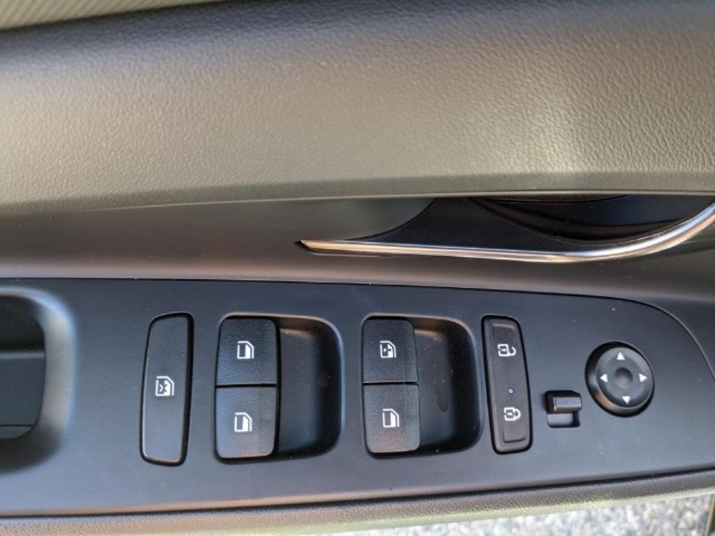 2022 Hyundai Elantra - $26,000