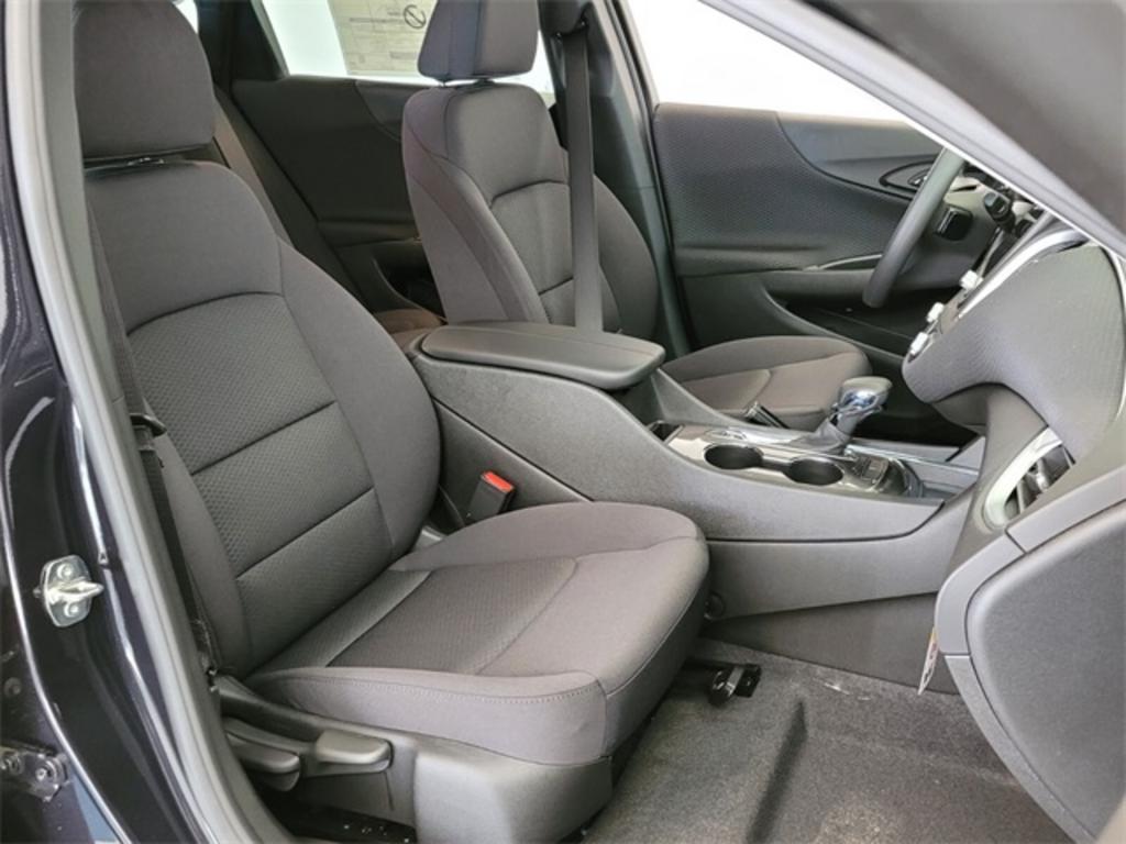 2023 Chevrolet Malibu - $27,235