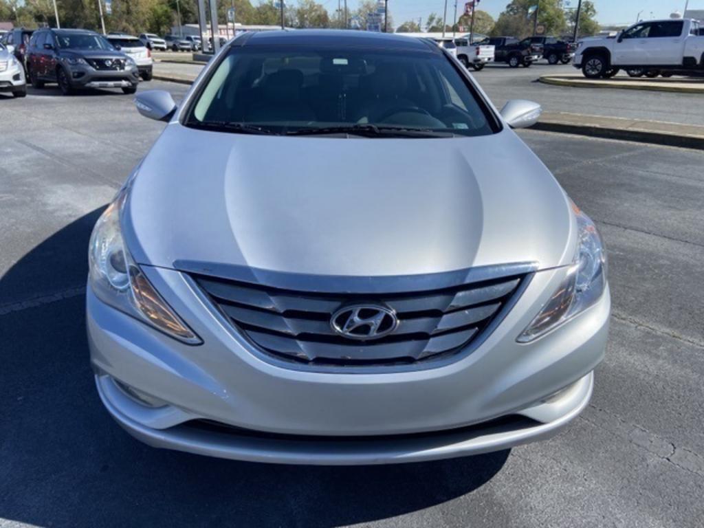 2013 Hyundai Sonata - $14,000