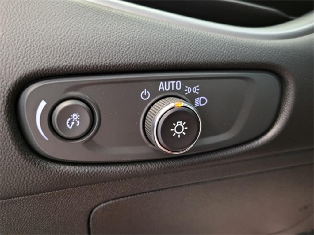 2023 Chevrolet Malibu - $28,726