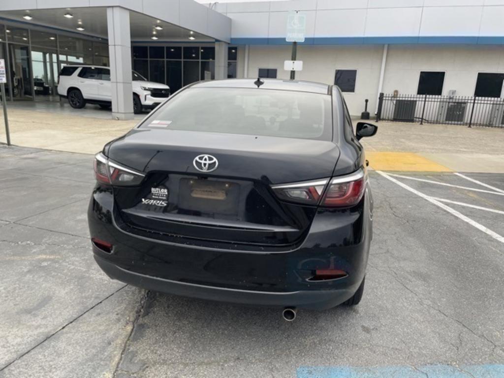 2019 Toyota Yaris - $15,000