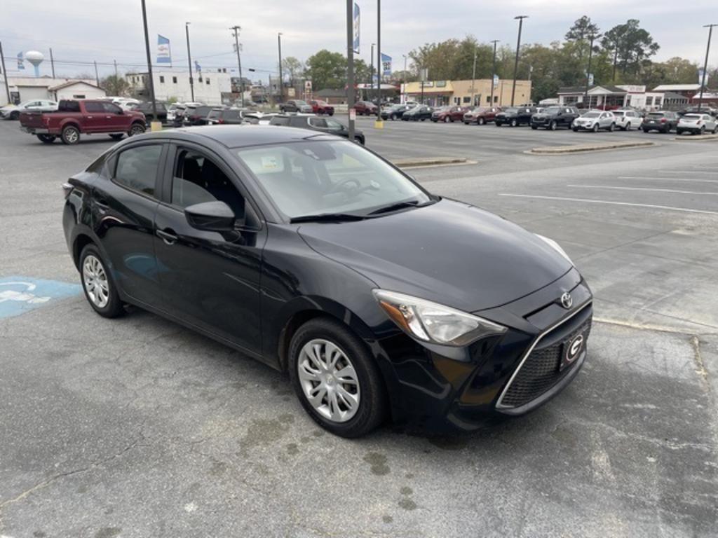 2019 Toyota Yaris - $15,000