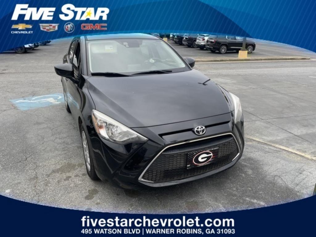 2019 Toyota Yaris - $15,000