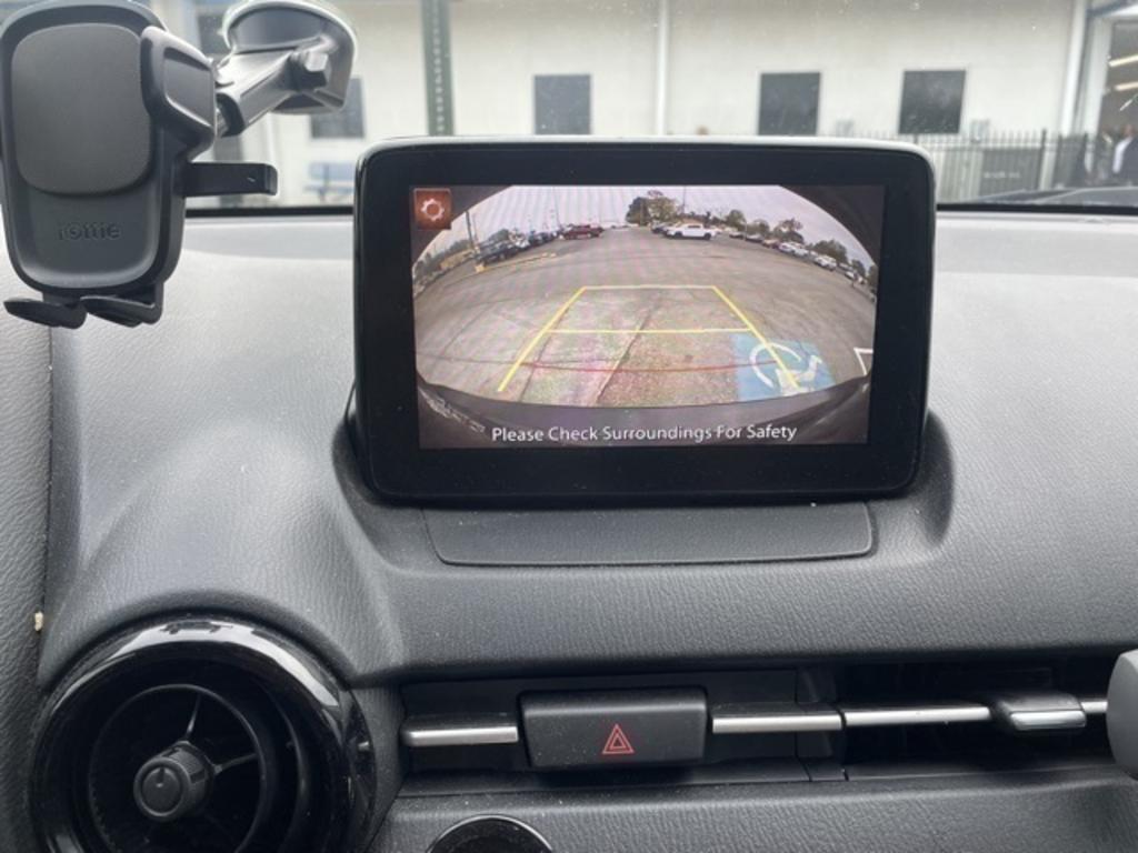 2019 Toyota Yaris - $15,000
