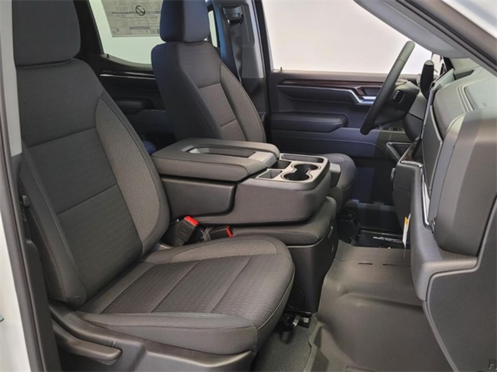 2023 Chevrolet Silverado - $54,740