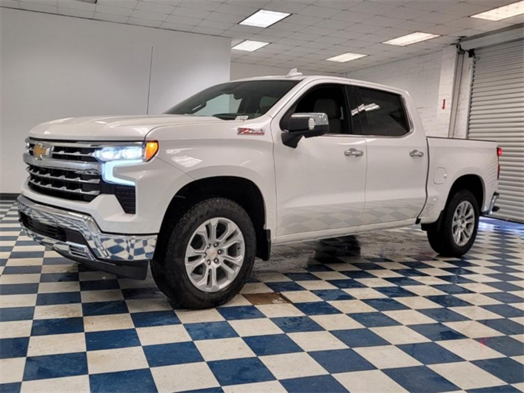 2023 Chevrolet Silverado - $62,640