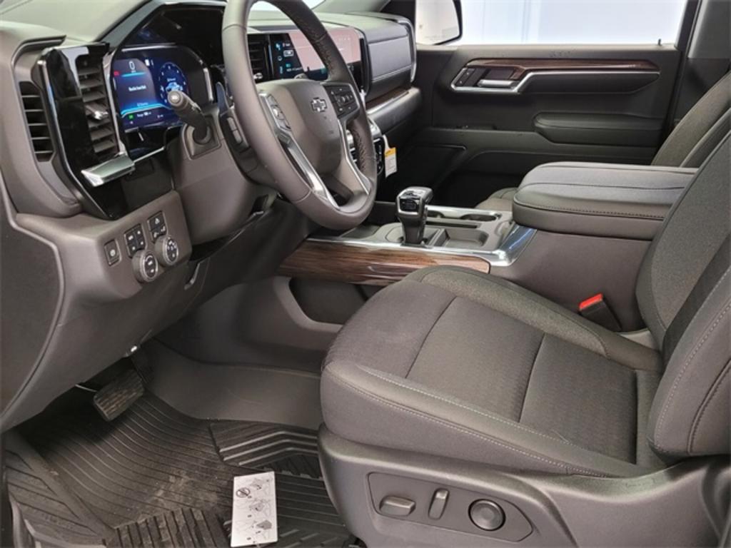 2023 Chevrolet Silverado - $58,185