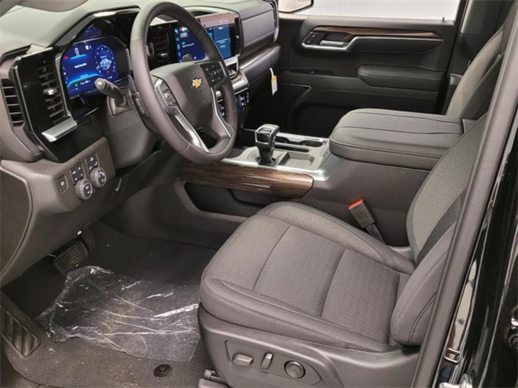2023 Chevrolet Silverado 1500 - $57,805