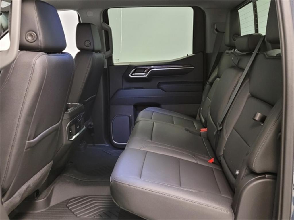 2023 Chevrolet Silverado 1500 - $65,926