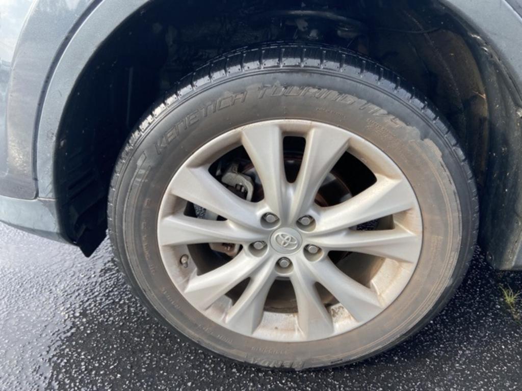 2015 Toyota RAV4 - $18,500