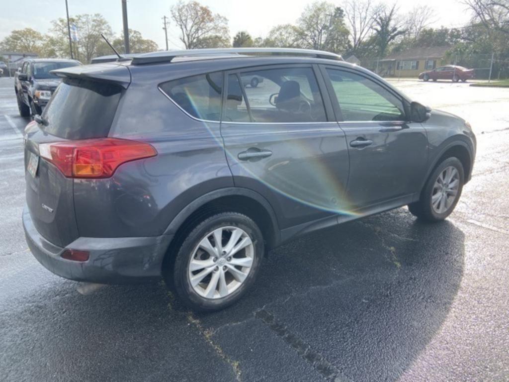 2015 Toyota RAV4 - $18,500