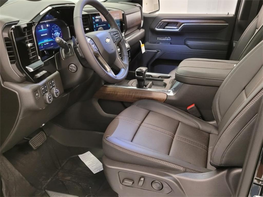 2023 Chevrolet Silverado - $68,210