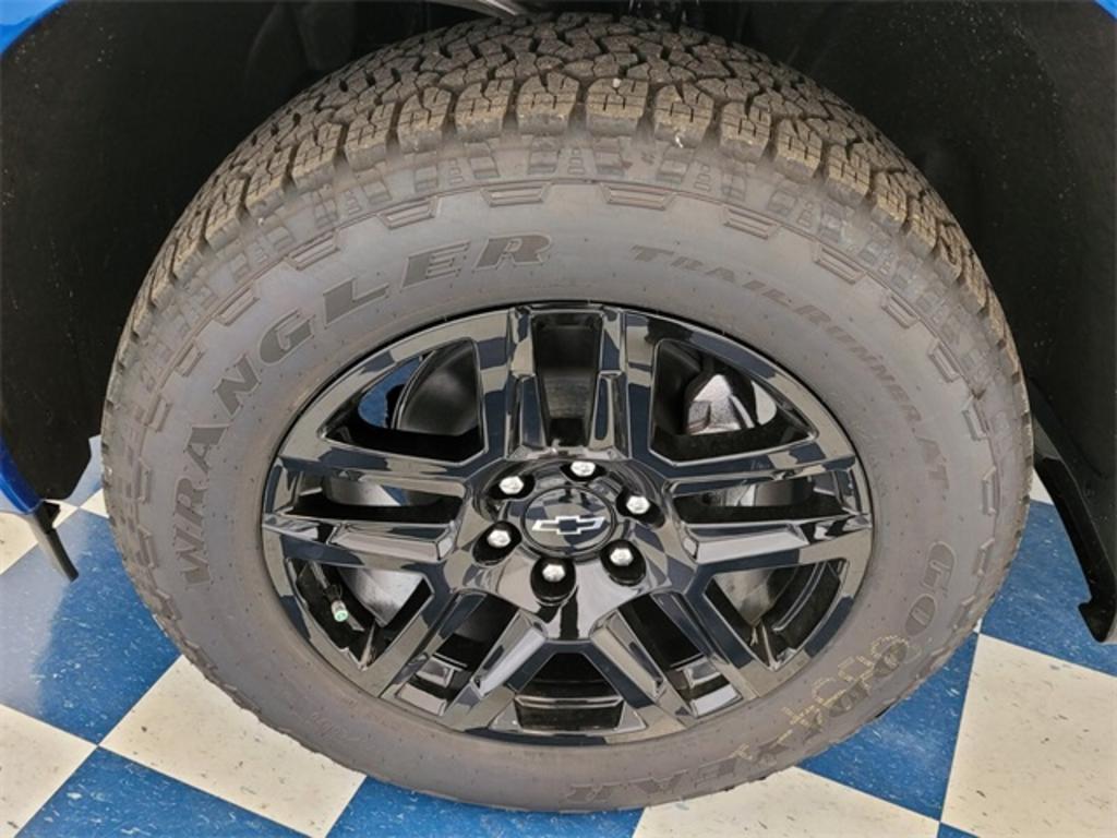 2023 Chevrolet Silverado - $45,830