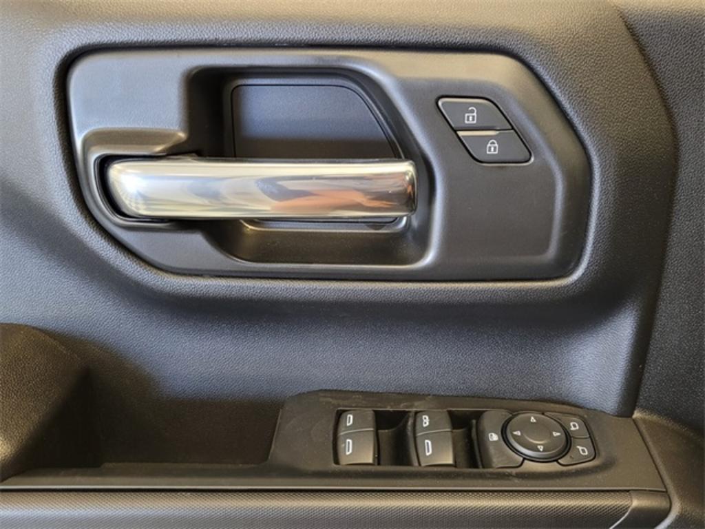 2023 Chevrolet Silverado 1500 - $45,956