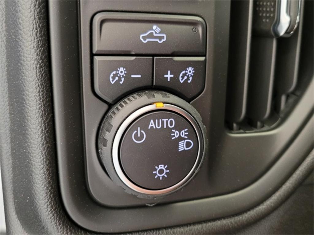 2023 Chevrolet Silverado 1500 - $45,956