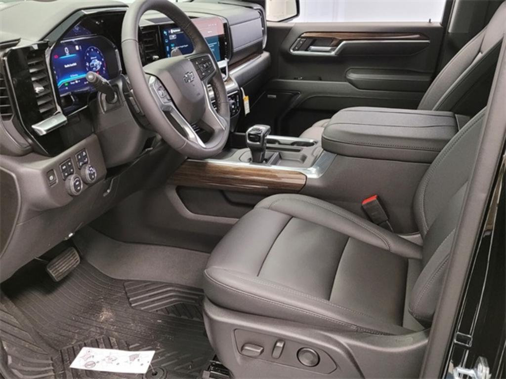 2023 Chevrolet Silverado - $65,826