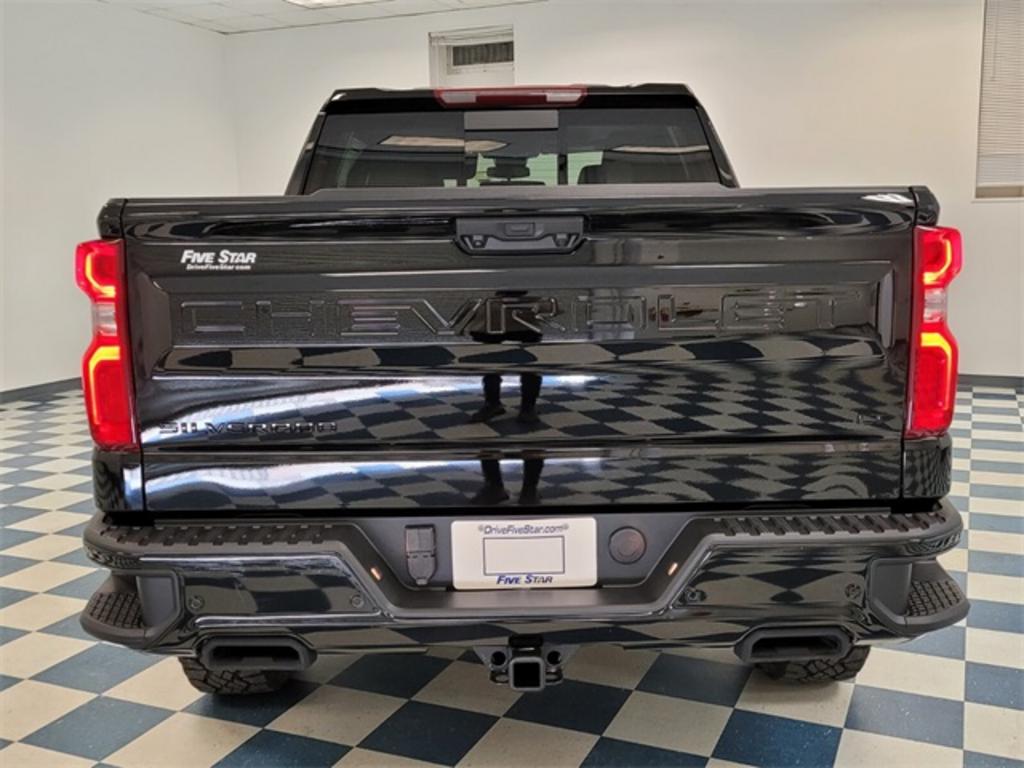 2023 Chevrolet Silverado - $65,826