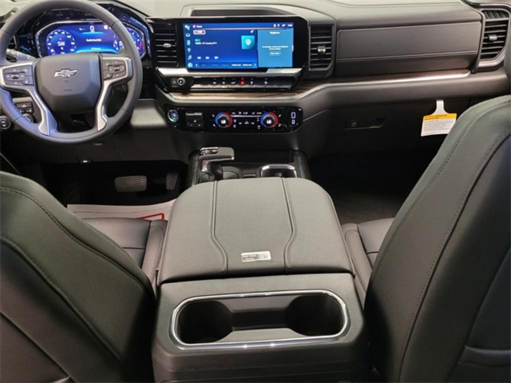 2023 Chevrolet Silverado - $61,670