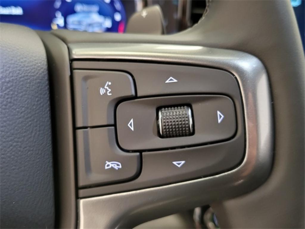 2023 Chevrolet Silverado - $61,670