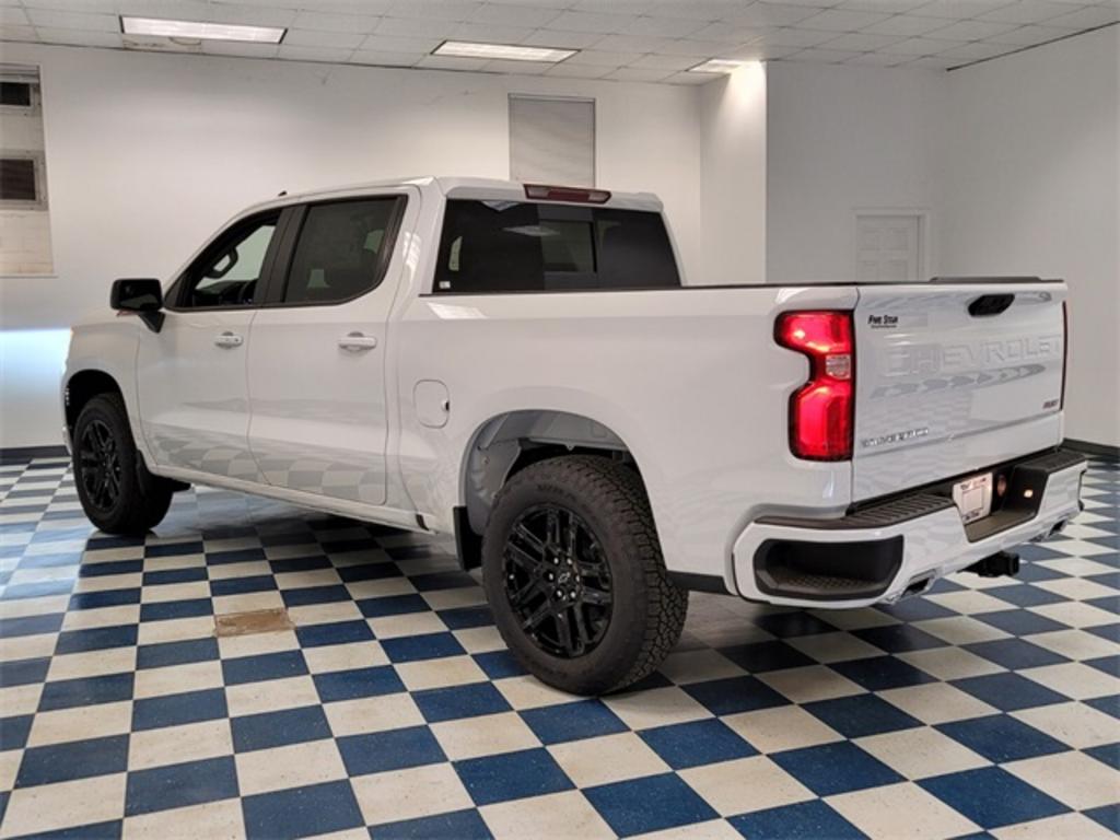 2023 Chevrolet Silverado - $61,670