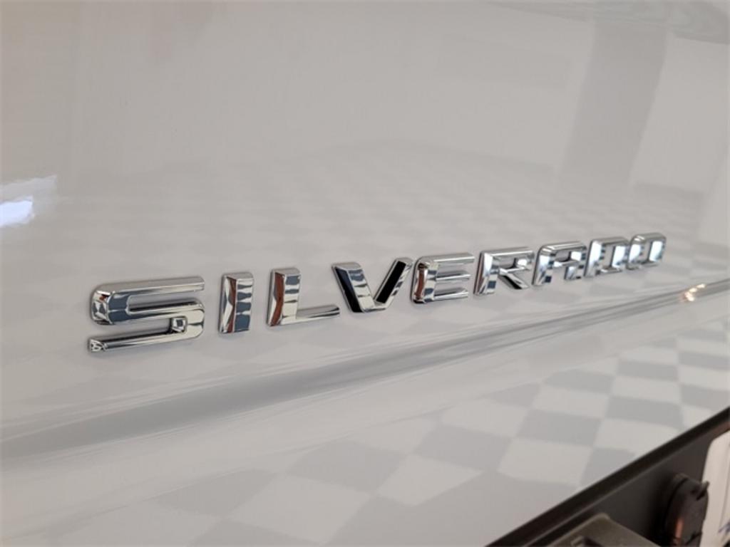 2023 Chevrolet Silverado - $61,670