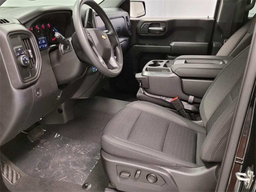 2023 Chevrolet Silverado - $42,500