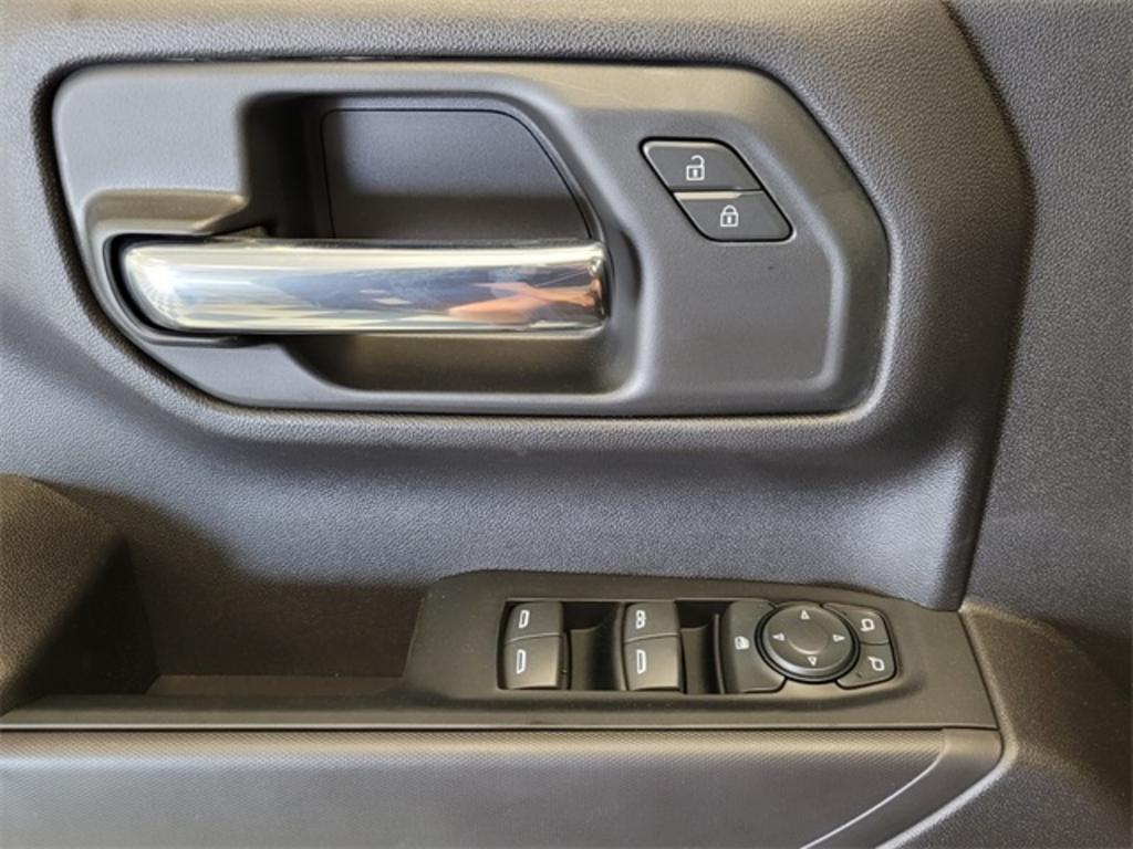 2023 Chevrolet Silverado - $42,500