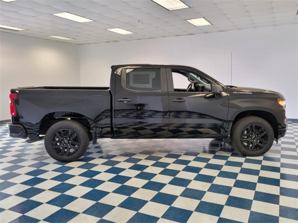 2023 Chevrolet Silverado - $42,500