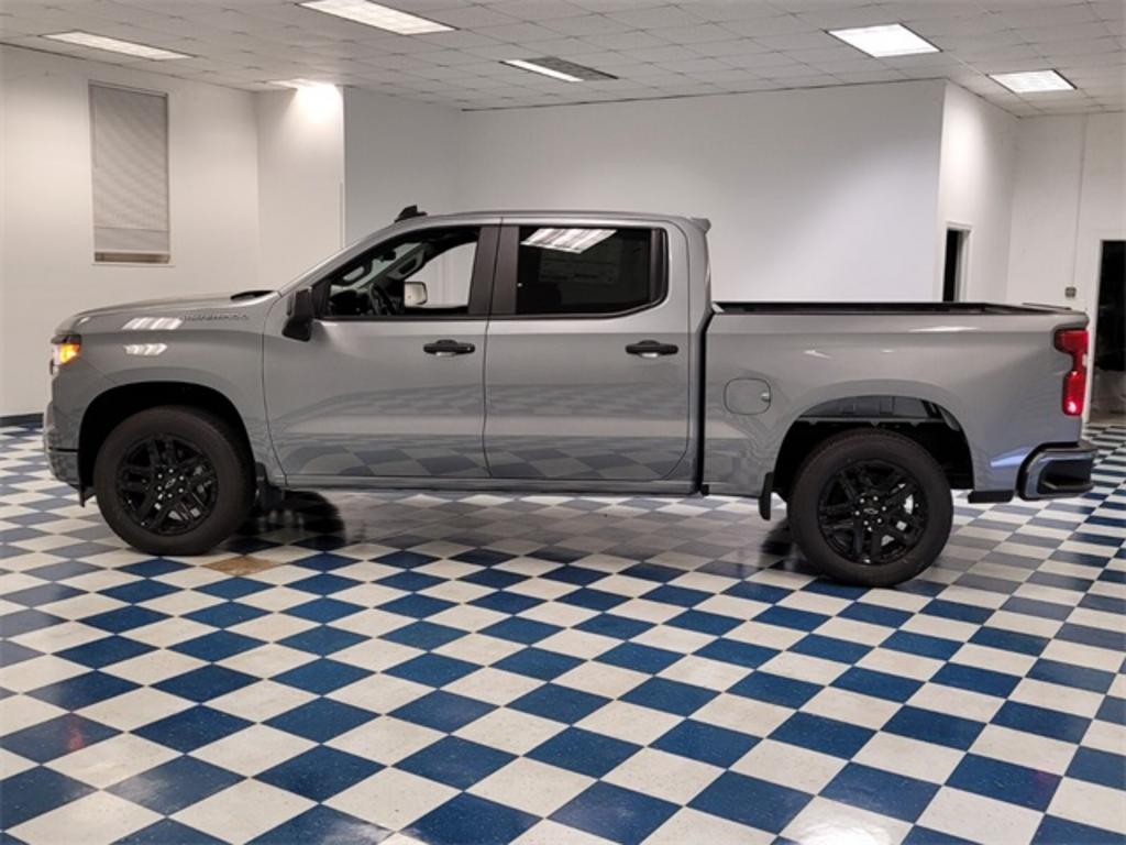2023 Chevrolet Silverado - $42,034