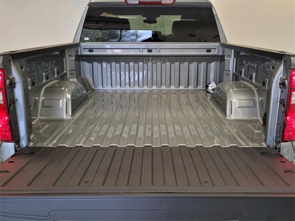 2023 Chevrolet Silverado - $42,034