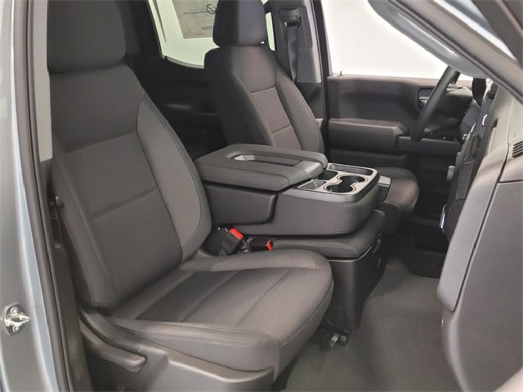 2023 Chevrolet Silverado - $42,034