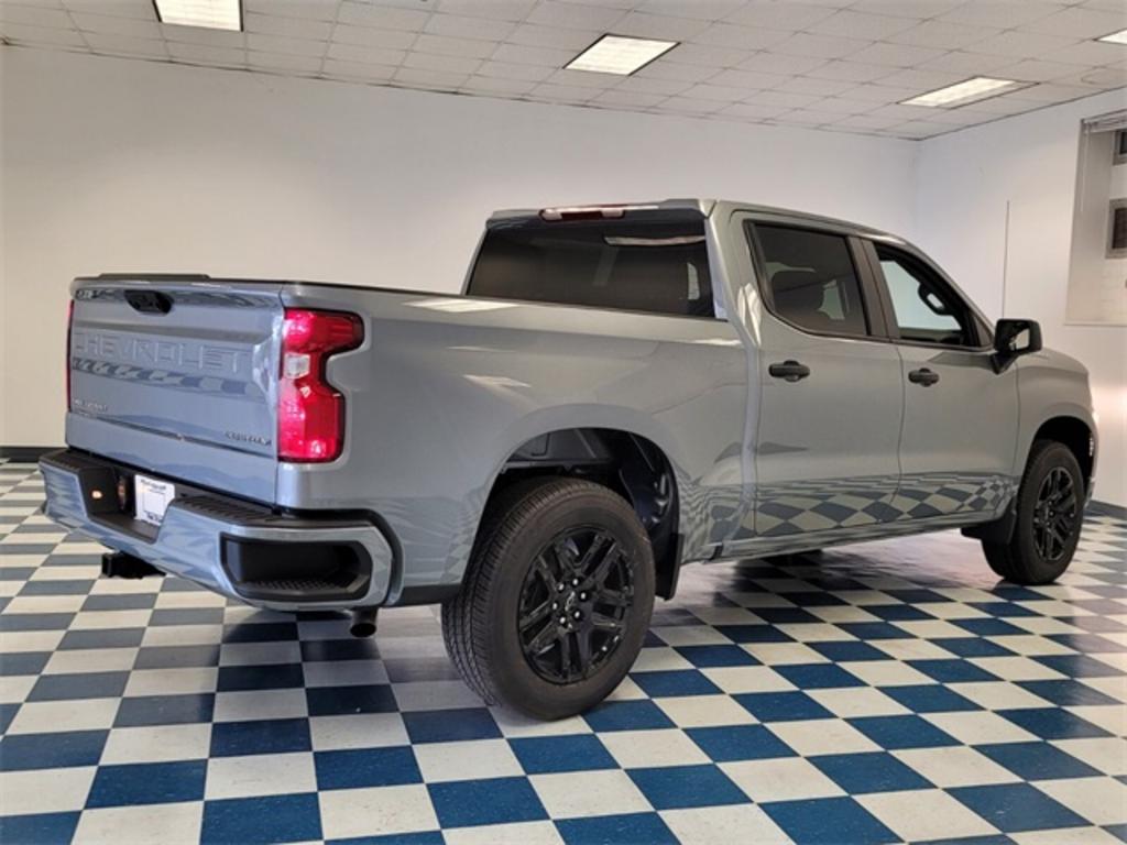 2023 Chevrolet Silverado - $42,034