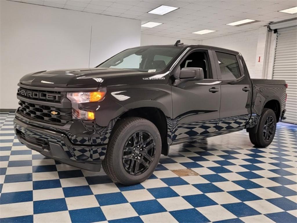 2023 Chevrolet Silverado - $42,034