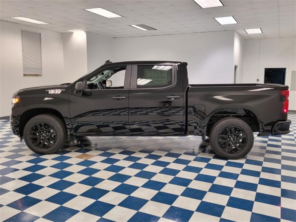 2023 Chevrolet Silverado - $42,034