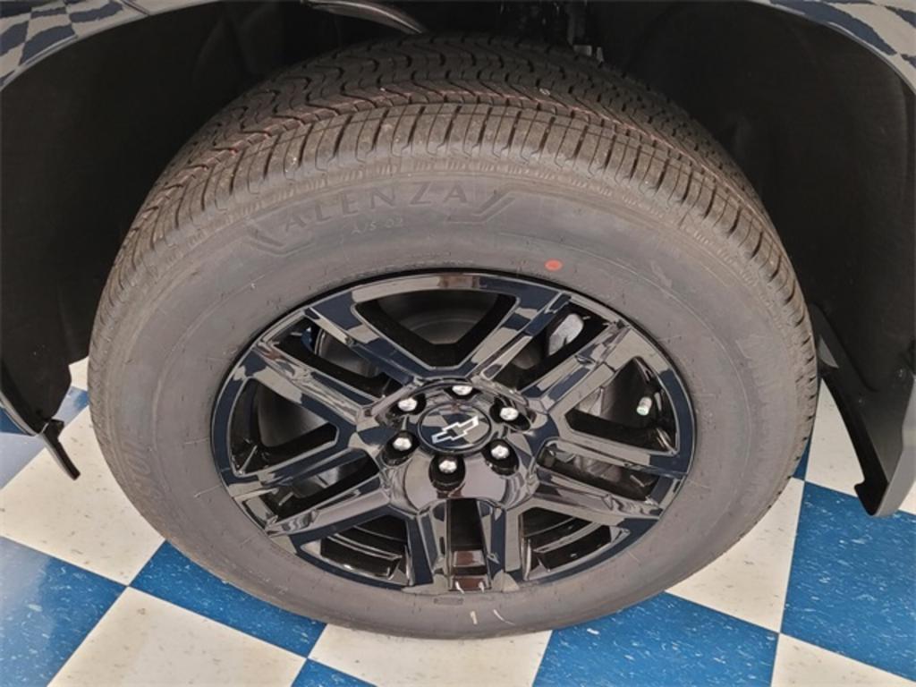 2023 Chevrolet Silverado - $42,034