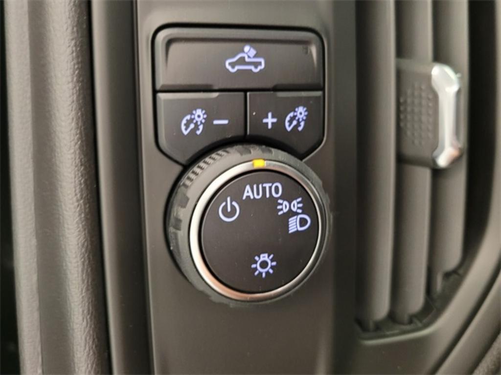 2023 Chevrolet Silverado - $42,034