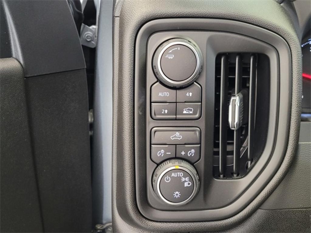 2023 Chevrolet Silverado 1500 - $45,445