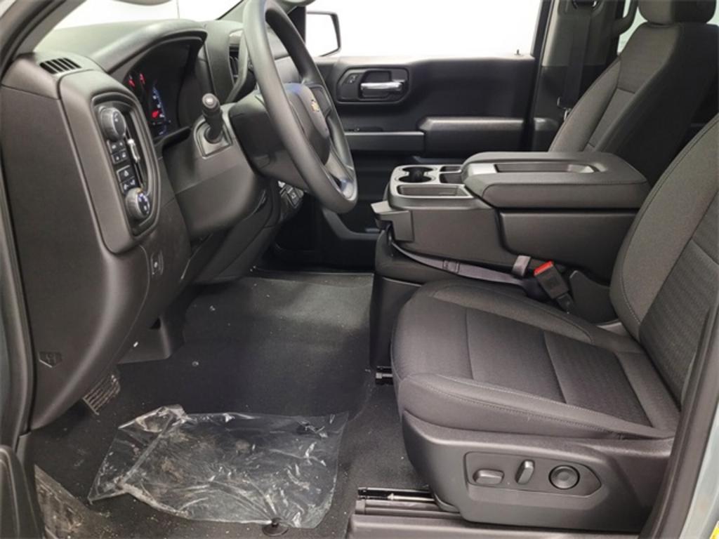 2023 Chevrolet Silverado 1500 - $45,445