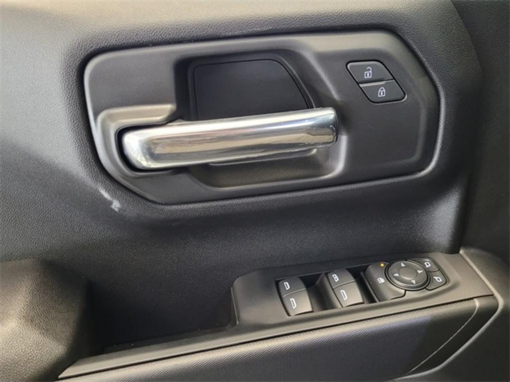 2023 Chevrolet Silverado 1500 - $45,445