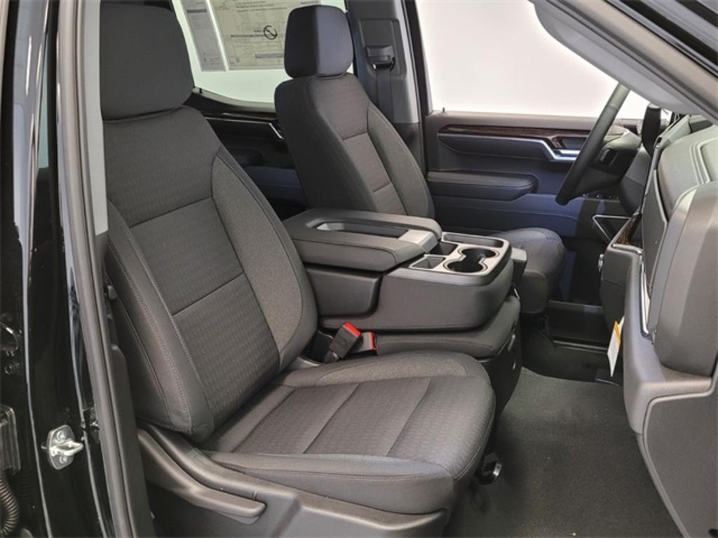 2023 GMC Sierra 1500 - $49,900