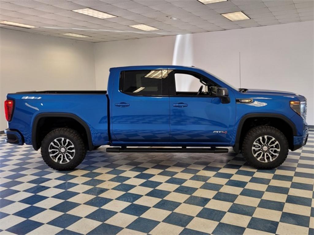 2023 GMC Sierra 1500 - $70,152