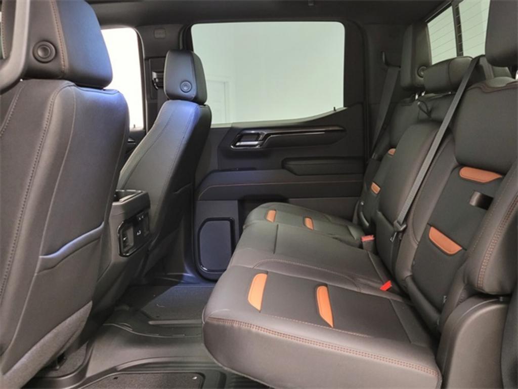 2023 GMC Sierra 1500 - $70,152